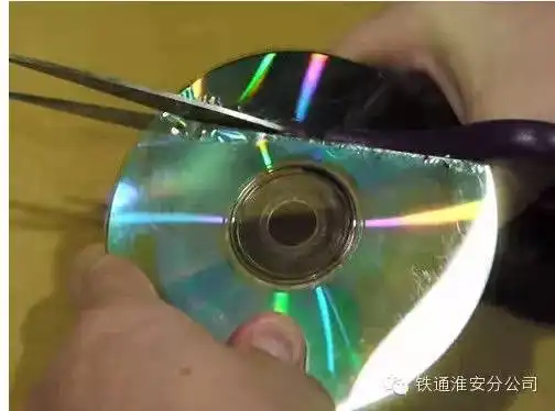  愚人节整人技能,整到丧心病狂没朋友不过挨打了别怪我
