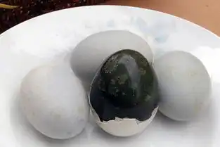  如何鉴别皮蛋好坏