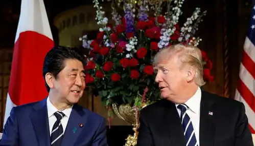  特朗普见安倍晋三称美朝已开展高级别直接对话