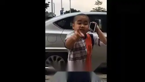  爆笑段子之小胖送快递都送的这么霸气,必须好评