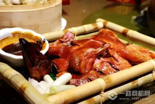  枣木烤鸭加盟多少钱一路商机网