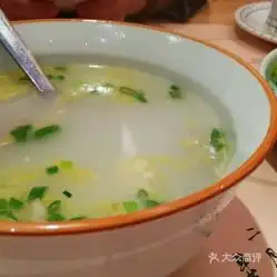  二月二烤鸭春饼兴隆大奥莱店的鸭汤好不好吃用户评价口味怎么样沈阳美食鸭汤实拍图片大众点评