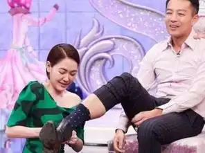  小s被蜜蜂蛰,福原爱当场跑了,小s前一秒神勇,后一秒怂