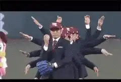  搞笑gif大姐,你这是自动驾驶么