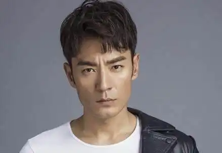  男明星因为被蚊子咬了个包,导致整个剧组停工引网友神回复