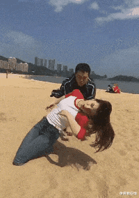 和父母说考上了清华,收了父老乡亲几万红包后,结果翻车了哈哈哈