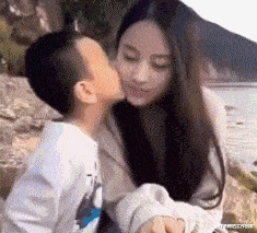  神回复为什么美女都喜欢光头