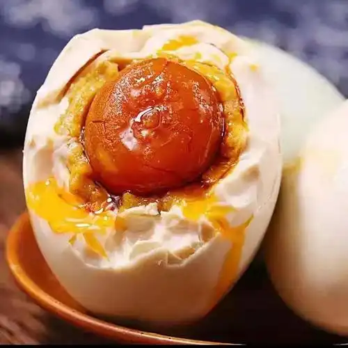  咸蛋黄的油从哪里来