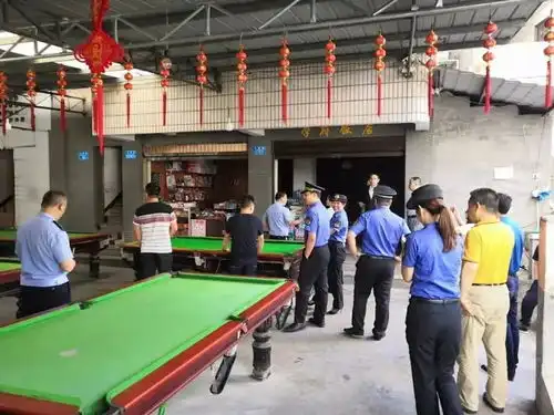  净化校园周边环境护航高考顺利进行