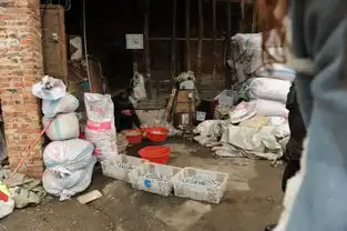 揭秘黑作坊医疗废物用来制作儿童玩具  揭秘黑作坊医疗废物用来制作儿童玩具