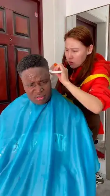  我就搞不明白,谁家这么剪头发