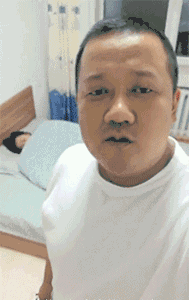  搞笑图片大姐,你能不能矜持一点别笑出声来,请尊重一下我的职业好不好