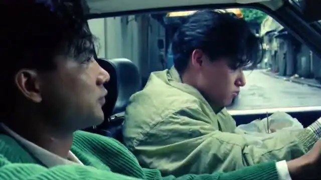  影视剧任达华拿出目标照片,张学友以为是他老婆一个劲儿夸漂亮,笑死了