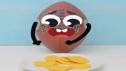  搞笑水果橄榄球弟弟疯狂吃薯片,会整出什么麻烦