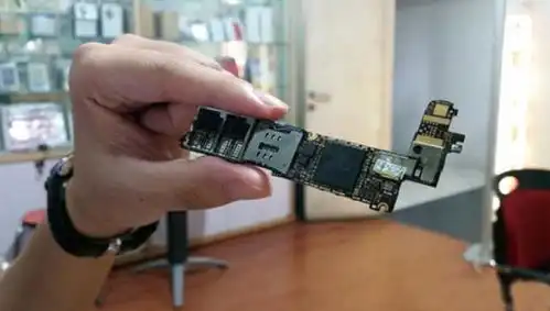  主板坏了修手机的可能是在蒙你