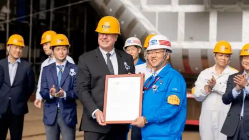  里程碑江南造船全球首制vlecb型舱完工