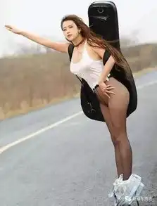 对面楼里的人买望远镜的越来越多了  对面楼里的人买望远镜的越来越多了