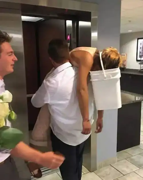  搞笑图片妹子,这是怎么的了