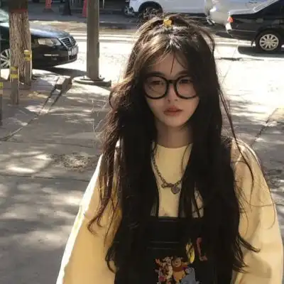  清纯可爱女生头像女搞怪图片