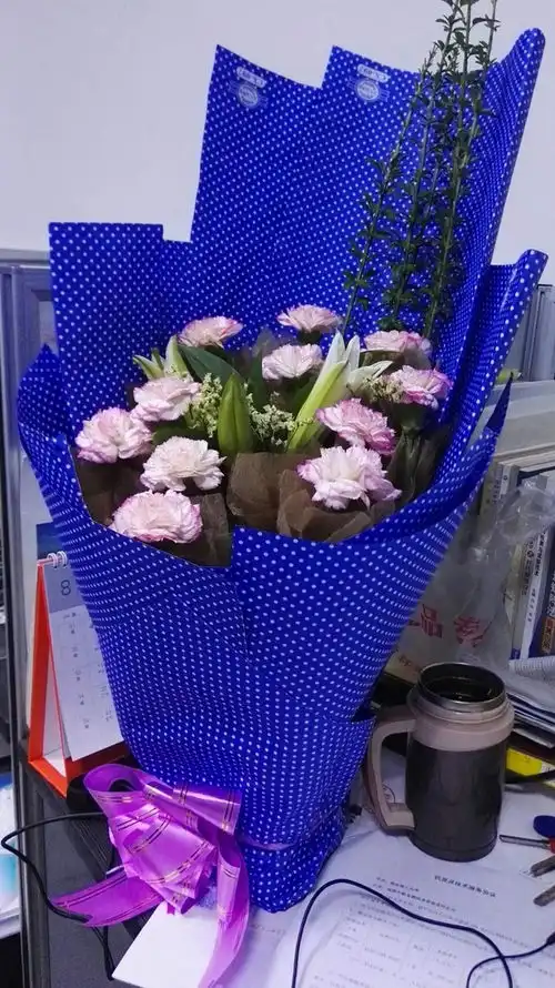  今年的教师节,学生们送的鲜花,第一次收到,很开心