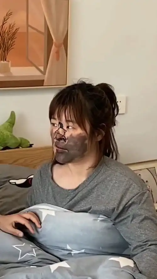  今天我是天下小画家,给姐夫画个美美是画微视红人套路搞笑视频