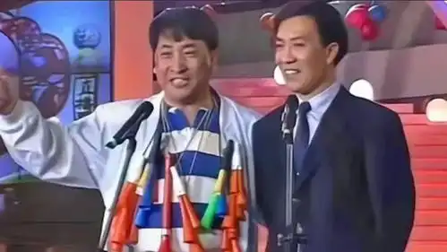  相声名家姜昆开启视频个人账号,不说相声说足球,网友要卖货