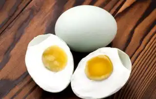  端午节为什么要吃咸鸭蛋粽子搭配咸蛋才算真正过端午