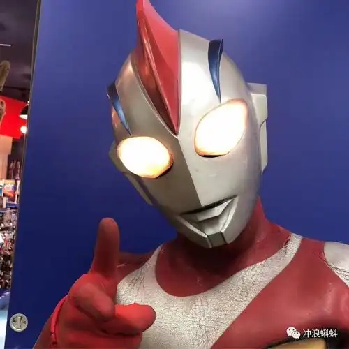  只有互相的爱才叫做爱qq动漫情侣头像