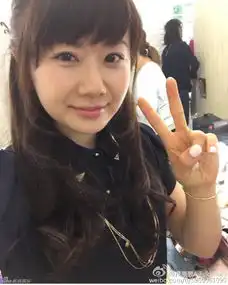  组图瓷娃娃福原爱开微博甜美私照曝光