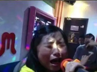  幽默笑话在一个很偏僻的地方吃了碗面,结账时老板说200块