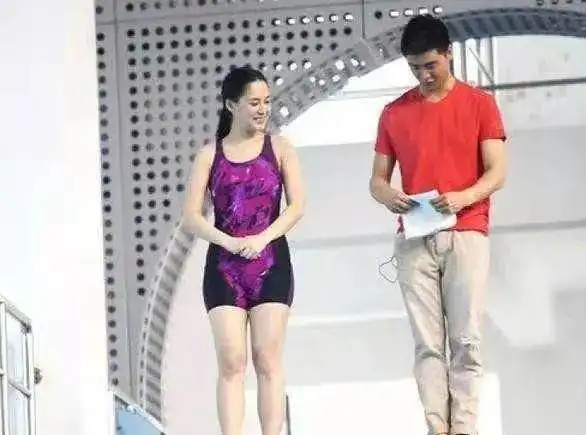 长得美身材差,长得丑身材好,这10位明星的脸和身材实在不搭  长得美身材差,长得丑身材好,这10位明星的脸和身材实在不搭