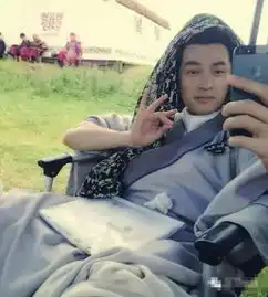  比葛优瘫更搞笑的是胡歌摔,我猜他大概是长了一双假腿