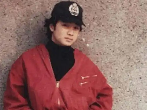  徐峥28年前做发模照曝光发量比鞠婧祎多,却不如光头帅