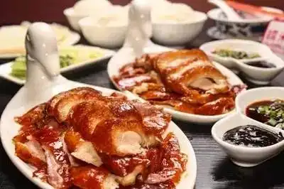  7月1日起,从开封可高铁直达北京,仅用4小时,一路逛吃,爽翻天