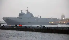  法国为俄建造首艘西北风级舰今日下水