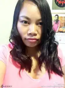  凤姐才是粉红女郎呢这事业线也没谁了