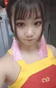 搞笑gif图人家这样欺负你女朋友,你会这么激动吗  搞笑gif图人家这样欺负你女朋友,你会这么激动吗