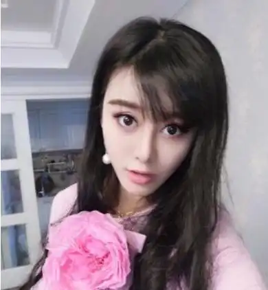 女孩整容成范冰冰被邀请去拍戏,还嫁给了豪门李晨,如今怎样  女孩整容成范冰冰被邀请去拍戏,还嫁给了豪门李晨,如今怎样