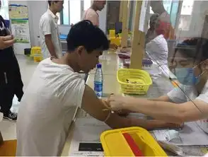  好男儿,当兵去下东街道积极开展征兵体检工作