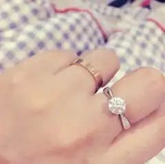  卡地亚钻戒图片