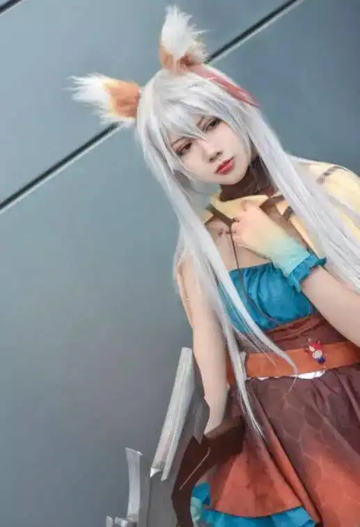  17岁美女cos百里守约,腿比狙击枪都长,这谁扛得住