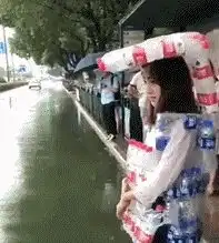  搞笑gif趣图坐火车还是得坐卧铺,旅途因此变得更舒心
