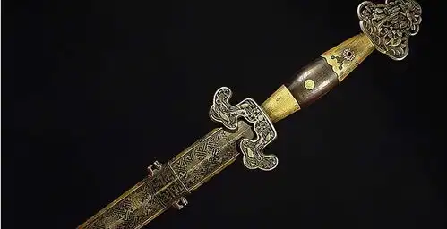  乾隆的九龙宝剑现世,保守估值十个亿,持剑人至今死因不明