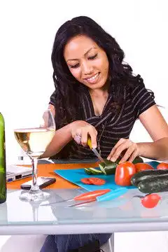 美女在厨房做饭  美女在厨房做饭