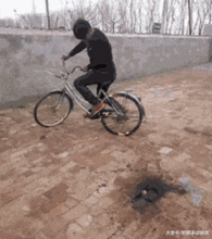  搞笑会动的图片gif现在的草莓,都这么生性了吗