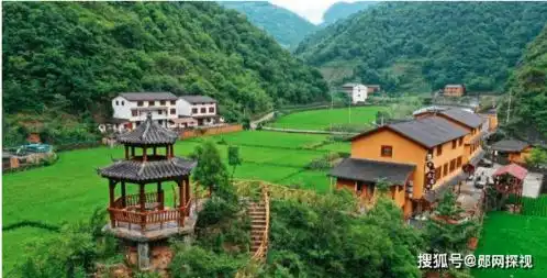 仙河湾鱼鳞坝荷花塘...郧西关防乡沙沟村令人流连忘返 仙河湾鱼鳞坝荷花塘...郧西关防乡沙沟村令人流连忘返