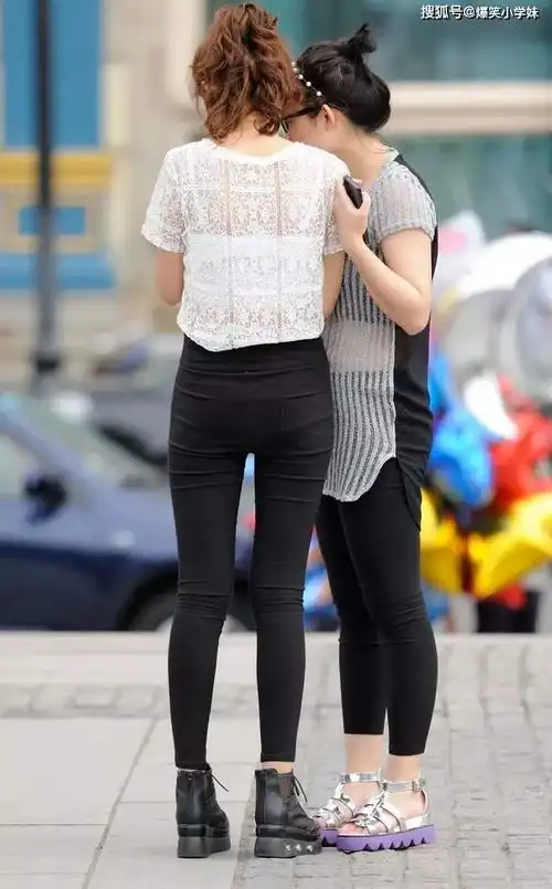 幽默笑话女友小我14岁,爱的深代沟也深,阻力太大了  幽默笑话女友小我14岁,爱的深代沟也深,阻力太大了