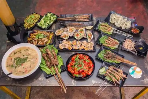  小炉子地摊烧烤加盟