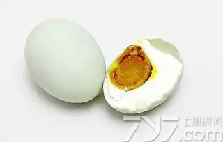 咸鸭蛋坏了怎么辨别