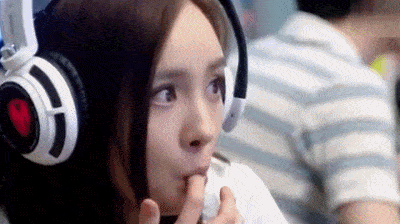  搞笑动态图gif没有任何人有资格让你减肥,除了